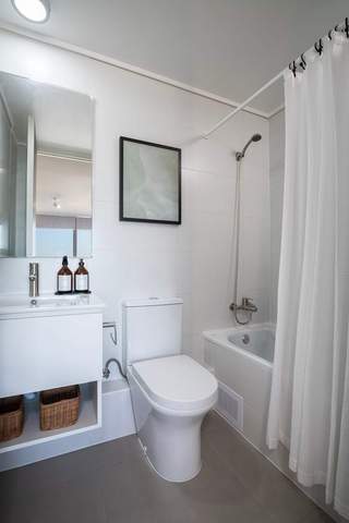 Macul Oriente 1: Baño 1
